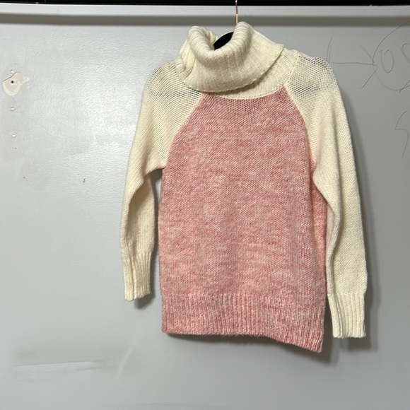ModCloth Pink and Cream Wool Blend Turtleneck Sweater Size Small - Picture 2 of 5